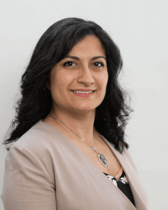 Portrait of Gelareh Lak, BABCP-Accredited CBT Psychotherapist